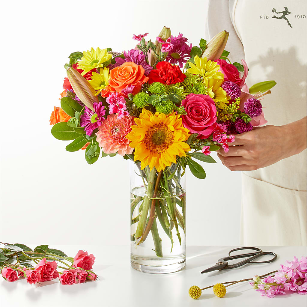 Cue the Confetti - A Florist Original – Luxe Flowers Birmingham, Birmingham MI