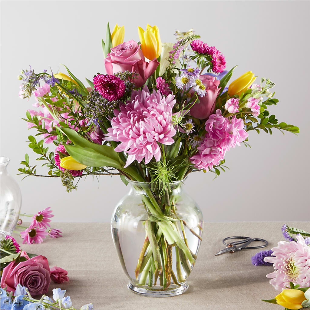 Pastel Tradition - A Florist Original – Luxe Flowers Birmingham, Birmingham MI