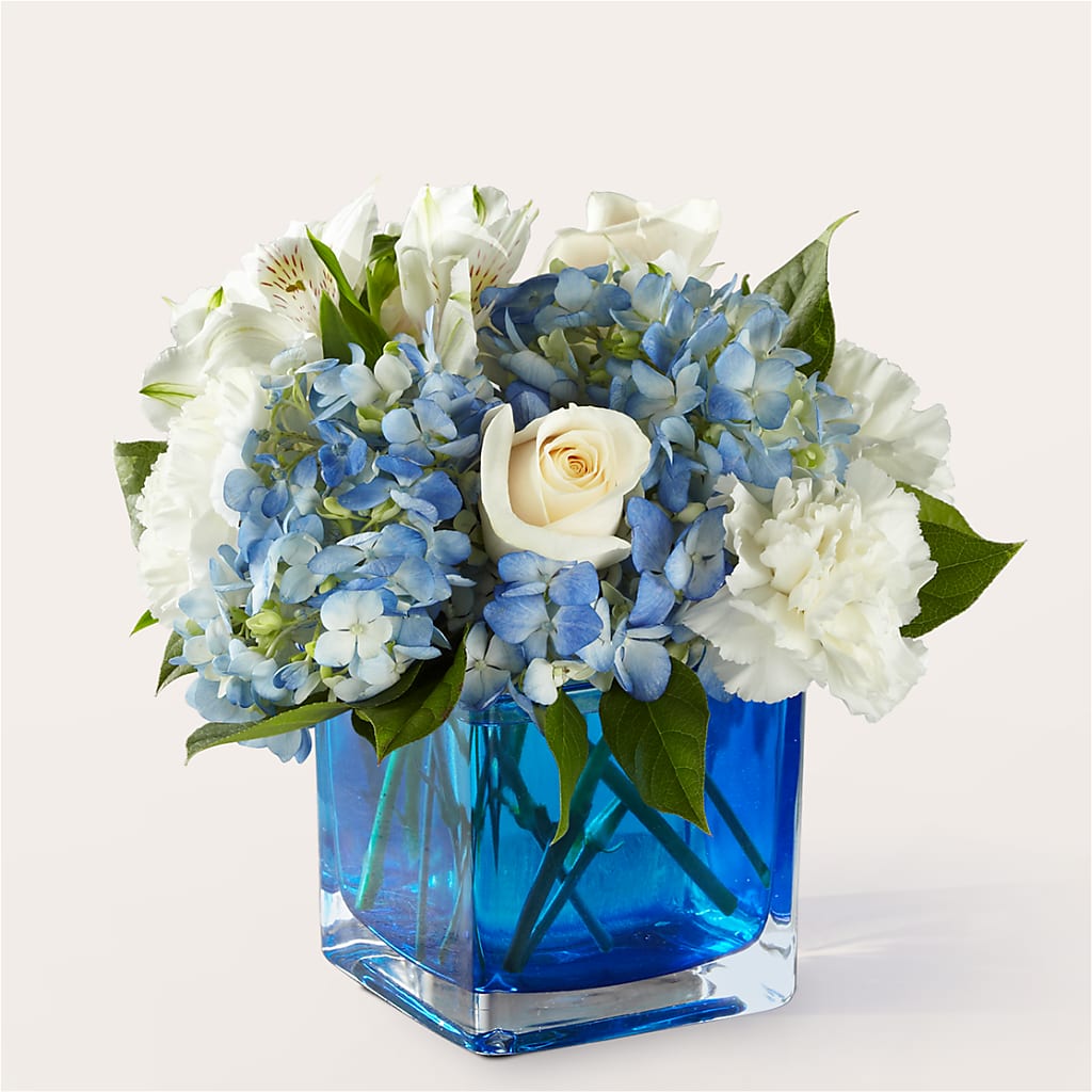 Soothing Waters Bouquet – Luxe Flowers Birmingham, Birmingham MI
