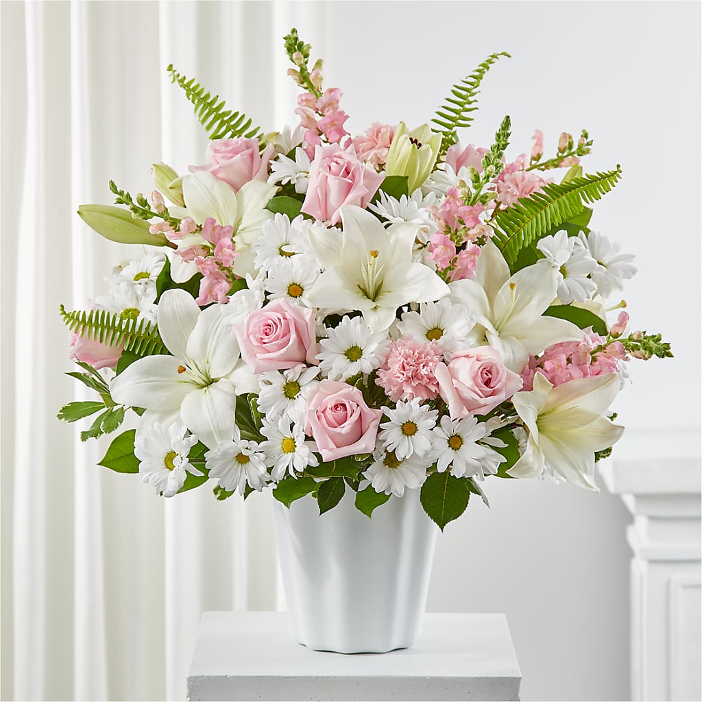 Soft Touch Tabletop Basket – Luxe Flowers Birmingham, Birmingham MI