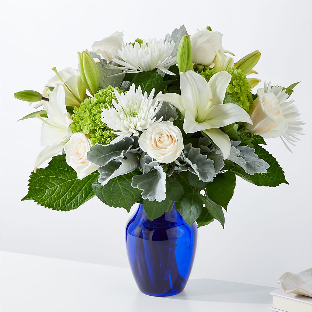 Snowy Dreams Bouquet – Luxe Flowers Birmingham, Birmingham MI