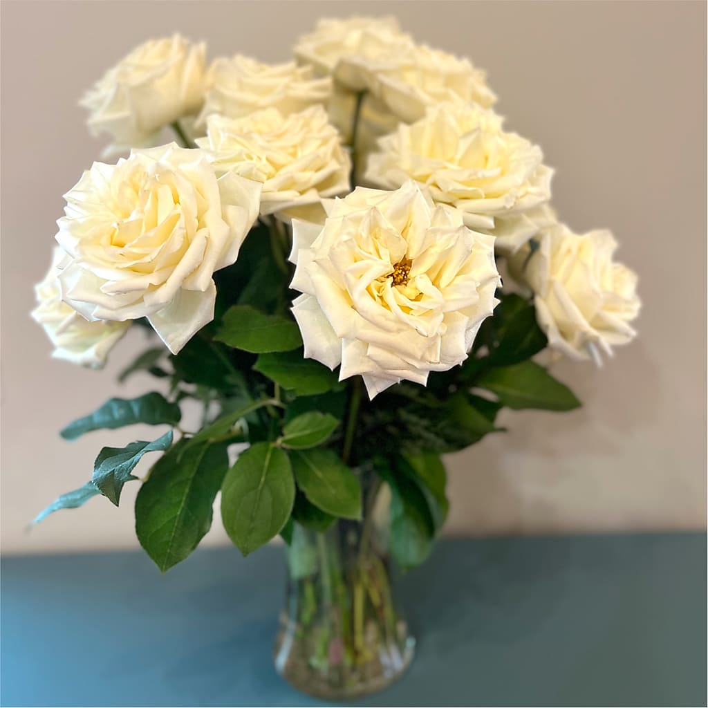 Long Stem Yellow Rose Bouquet –  Luxe Flowers Birmingham, Birmingham MI