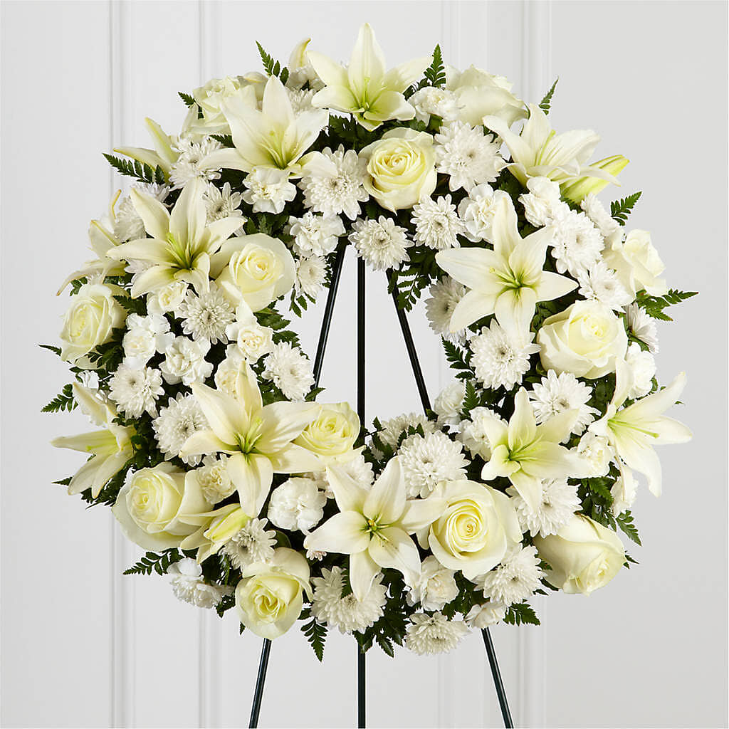 Treasured Tribute Wreath –  Luxe Flowers Birmingham, Birmingham MI