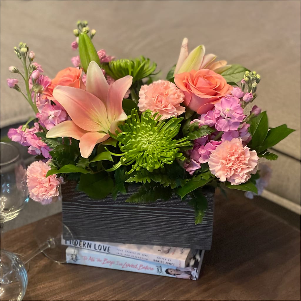 Beautiful Spirit Basket –  Luxe Flowers Birmingham, Birmingham MI