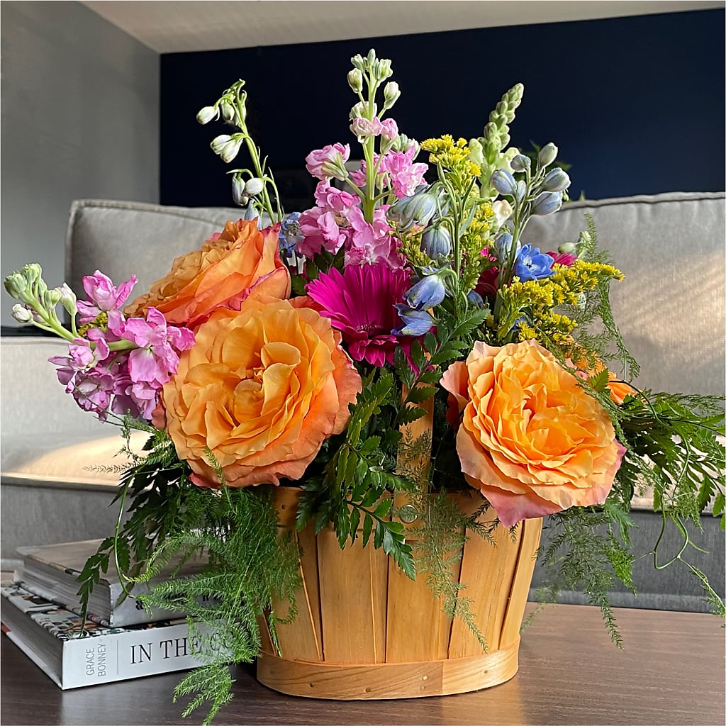 Garden of Life Basket –  Luxe Flowers Birmingham, Birmingham MI