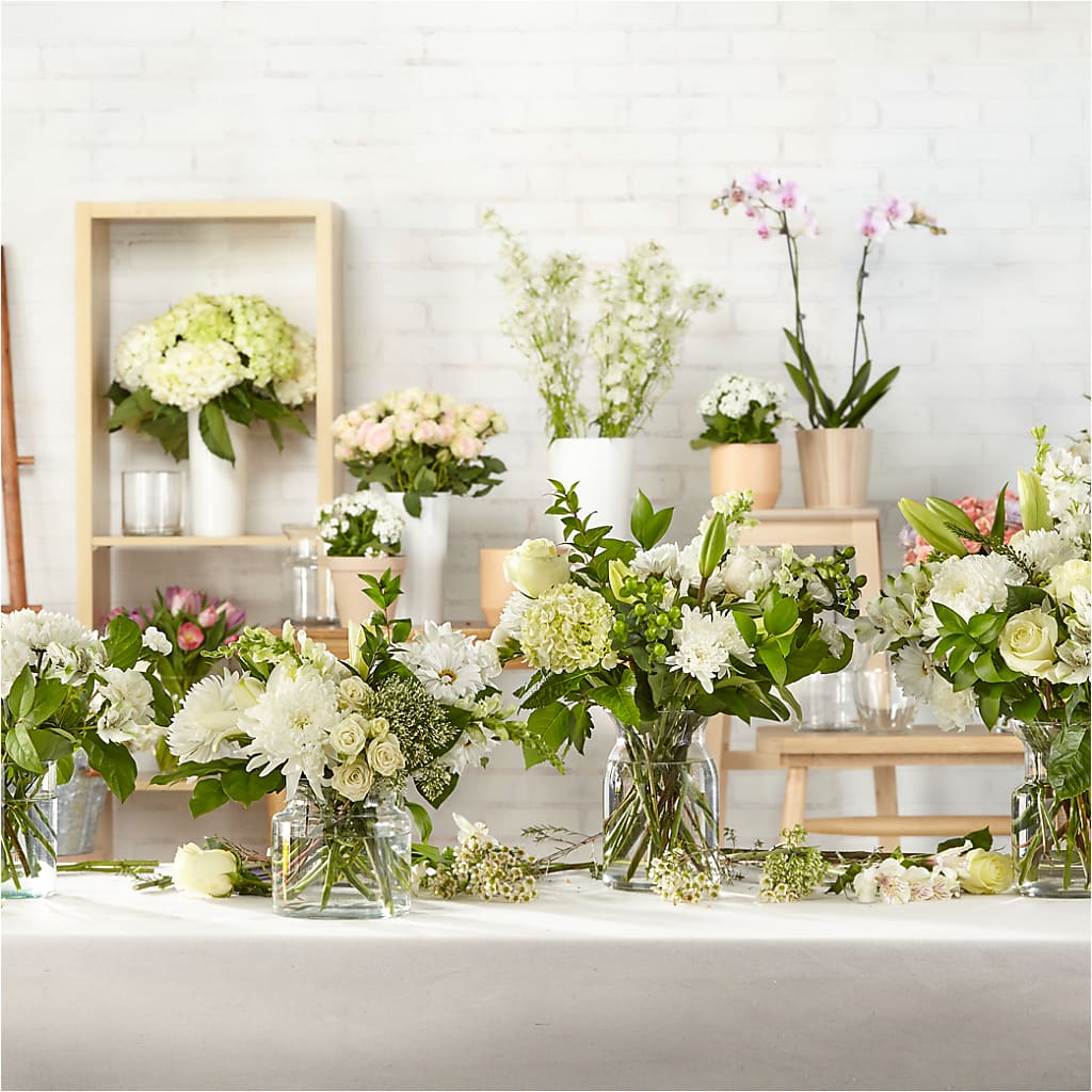 Classic Ivory – A Florist Original –  Luxe Flowers Birmingham, Birmingham MI