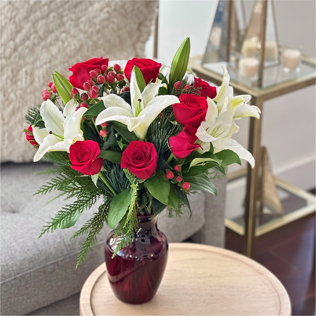 Evergreen Delight Bouquet –  Luxe Flowers Birmingham, Birmingham MI