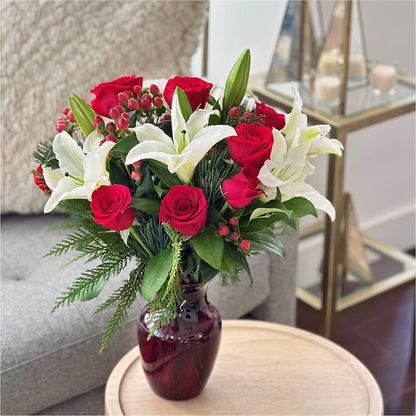 Evergreen Delight Bouquet –  Luxe Flowers Birmingham, Birmingham MI
