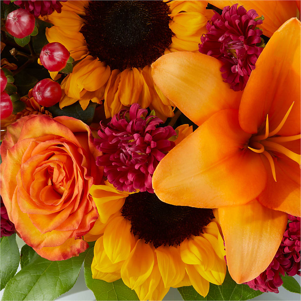 Grateful Centerpiece –  Luxe Flowers Birmingham, Birmingham MI