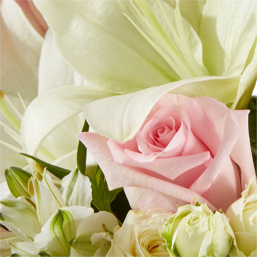 Kindhearted Bouquet –  Luxe Flowers Birmingham, Birmingham MI