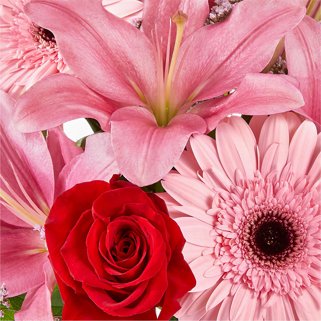 Lots of Love Bouquet –  Luxe Flowers Birmingham, Birmingham MI