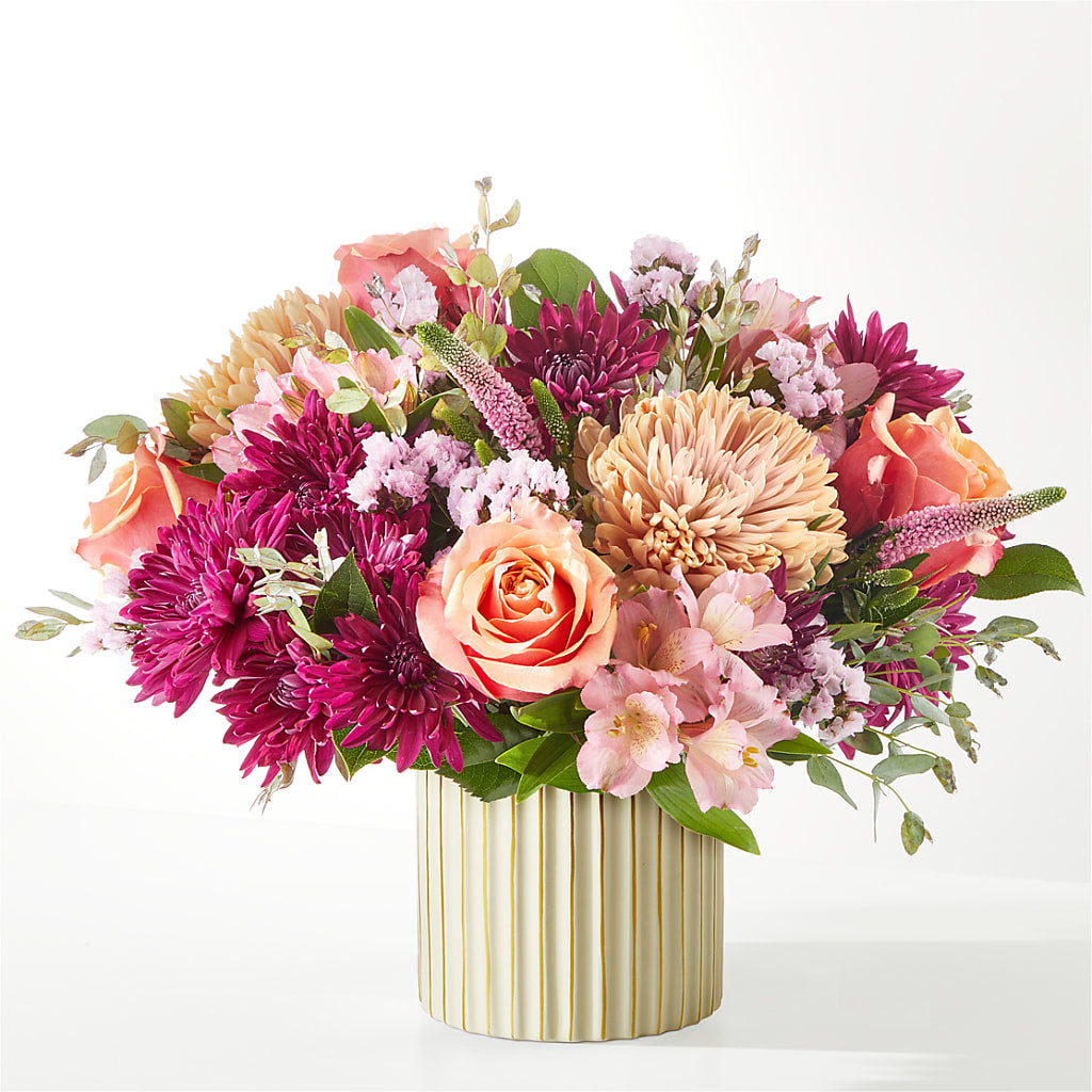 Berry Cobbler Bouquet with Ivory Vase –  Luxe Flowers Birmingham, Birmingham MI