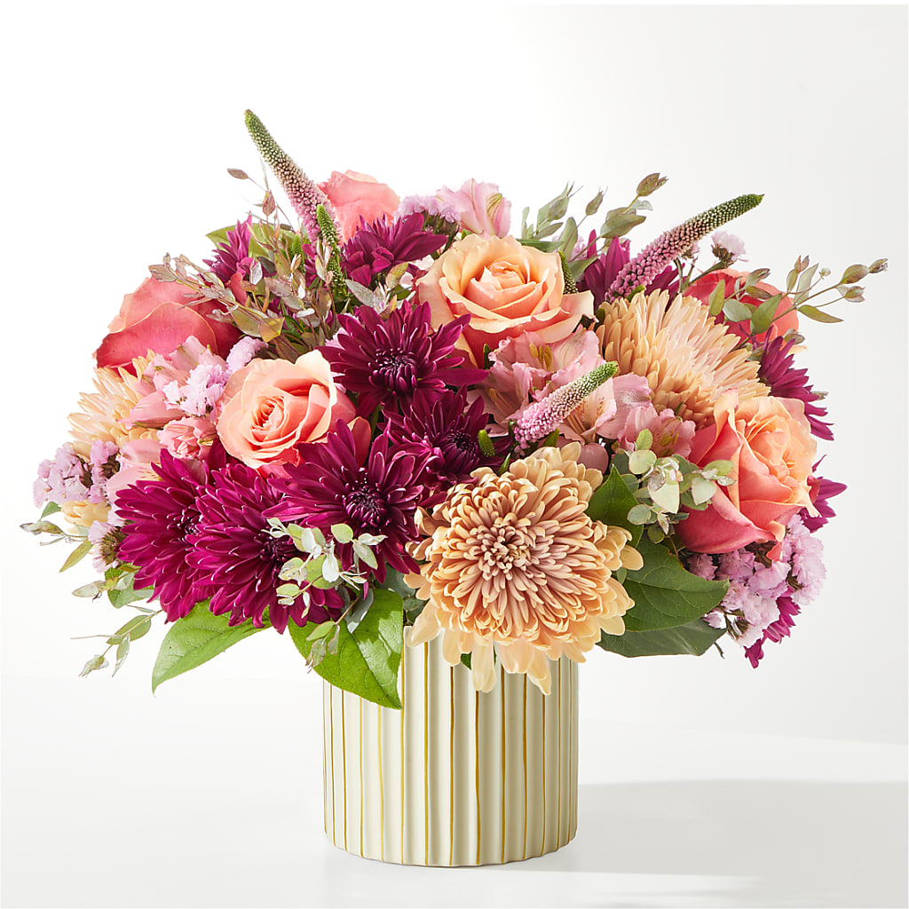 Berry Cobbler Bouquet with Ivory Vase –  Luxe Flowers Birmingham, Birmingham MI
