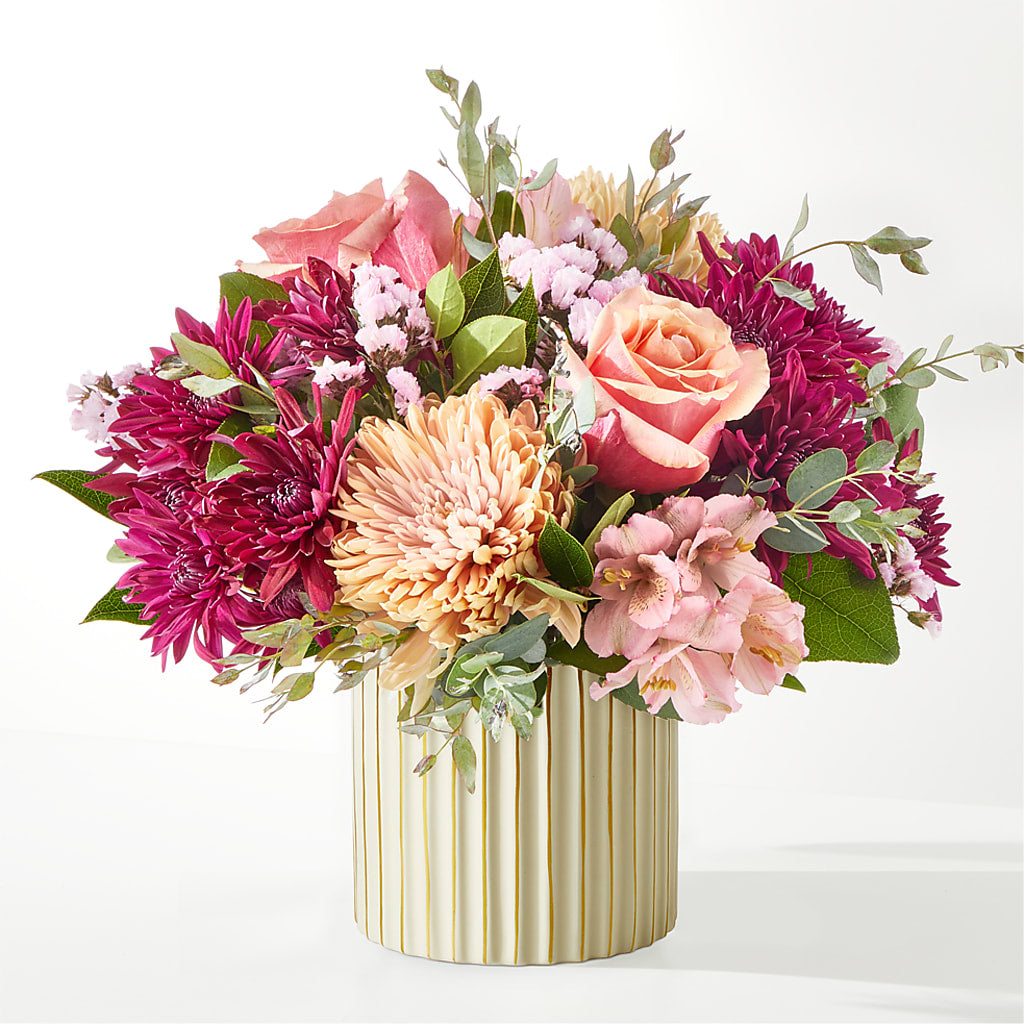 Berry Cobbler Bouquet with Ivory Vase –  Luxe Flowers Birmingham, Birmingham MI