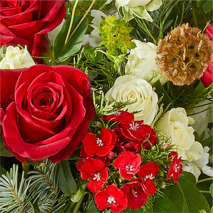 Deck the Halls Bouquet –  Luxe Flowers Birmingham, Birmingham MI